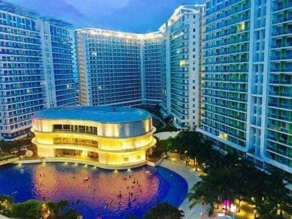 Azure C5 Man-Made Beach Balcony Multiple Units Manila Exterior photo