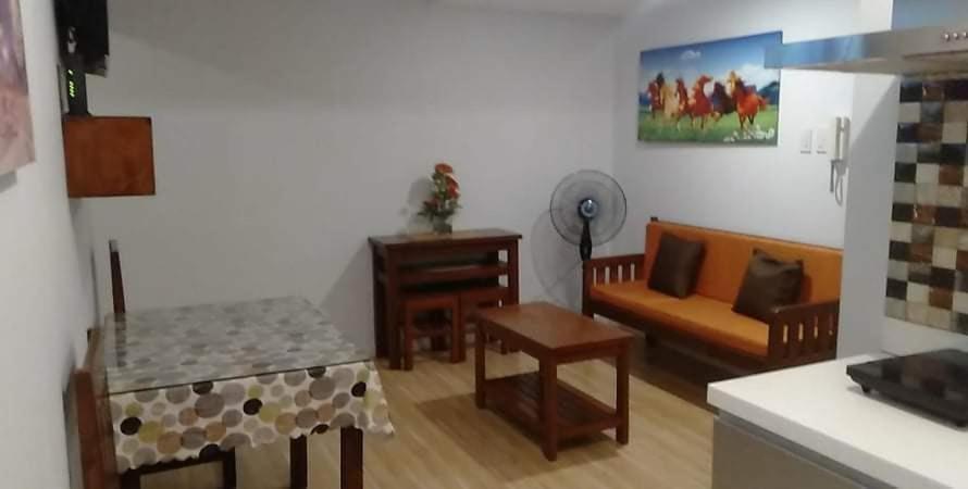 Azure C5 Man-Made Beach Balcony Multiple Units Manila Exterior photo