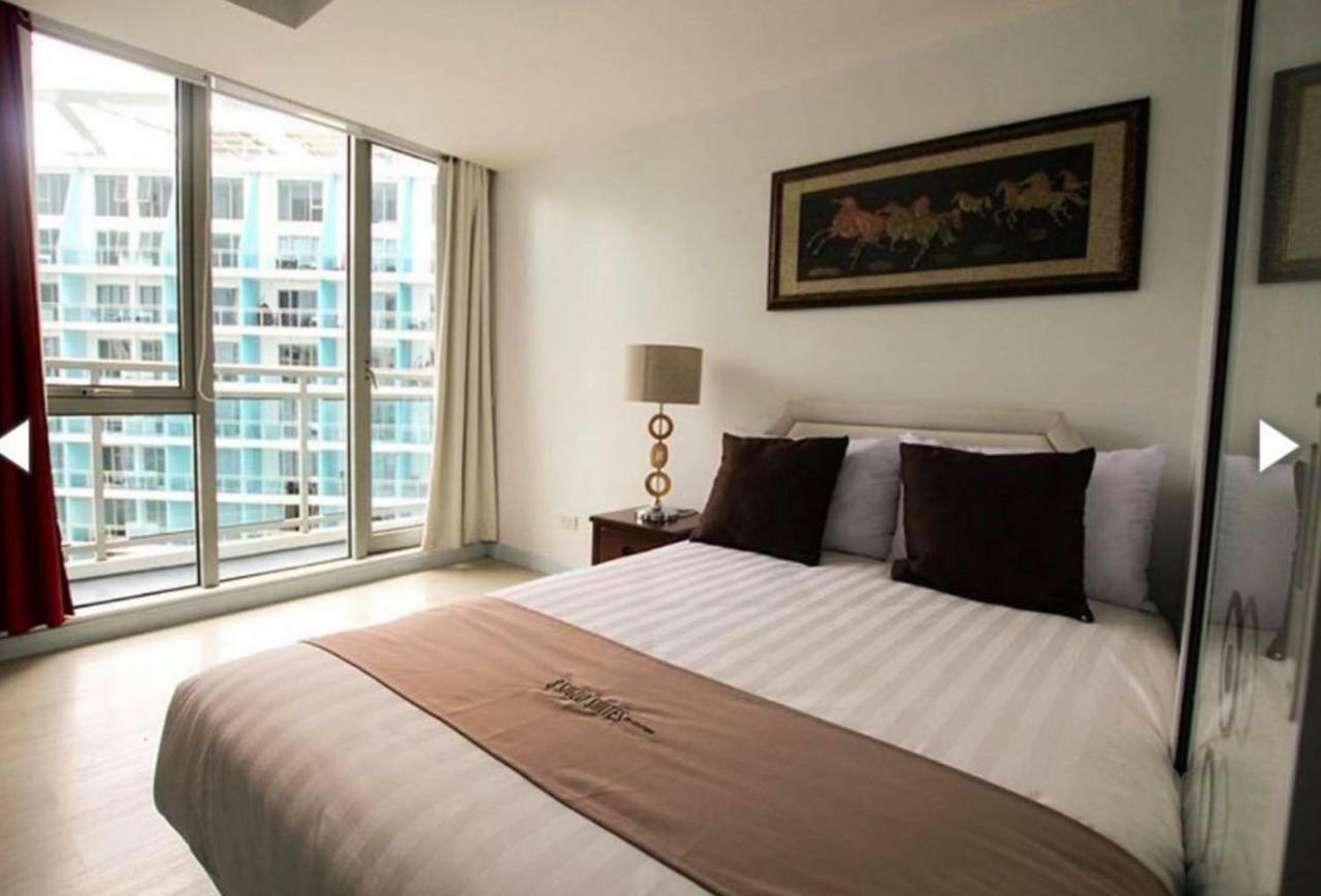 Azure C5 Man-Made Beach Balcony Multiple Units Manila Exterior photo